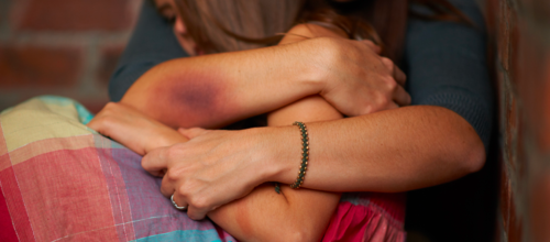 Confinement : Les femmes et les enfants battus sont en danger